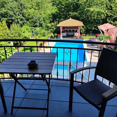 Ferienwohnung "Sanssouci", Muelheim Selbeck Мильгейм-на-Руре Экстерьер фото